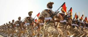 Ein Staat im Staat. Die iranischen Revolutionsgarden bei einer Parade im Juni in Teheran.