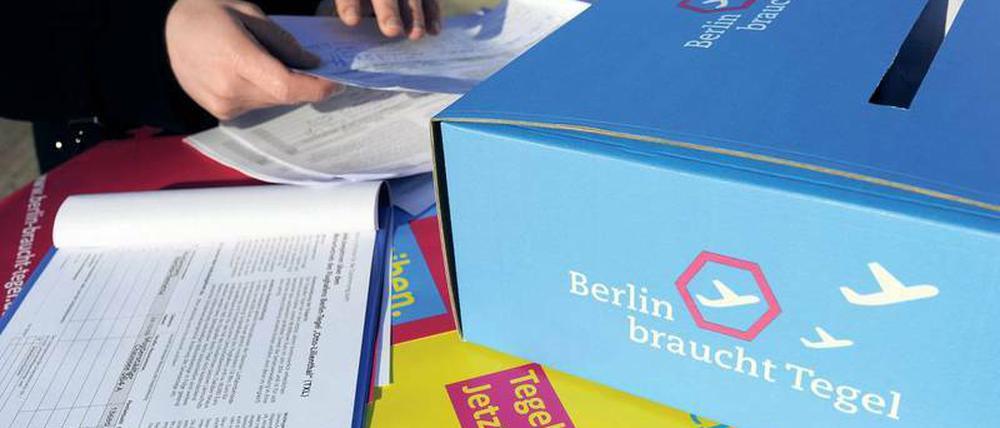 Fliegende Kiste. Das Volksbegehren für Tegel war nach schwachem Start nun doch erfolgreich.