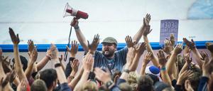 Als das Schweigen vorbei war. Ab Mitte des ersten Drittels jubelten die Fans der Eisbären dann doch am Donnerstag.