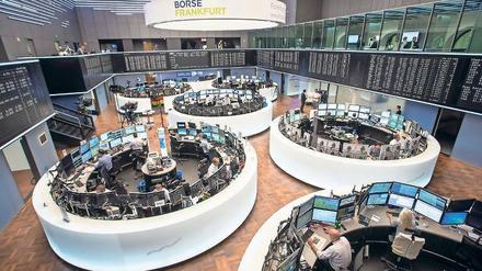 Ein historischer Tag an der Börse: Erstmals hat der Dax die 13 000-Punkte-Marke geknackt. Der Kursanstieg der Lufthansa-Aktie hat das ermöglicht. 