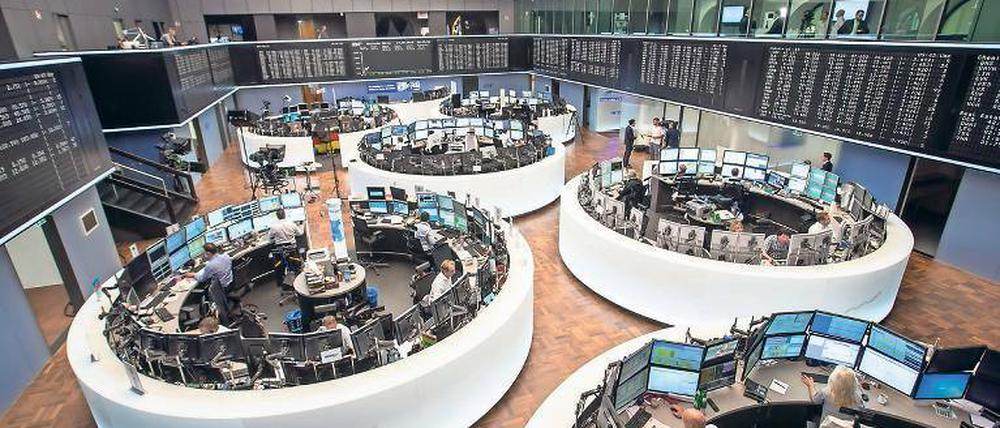 Ein historischer Tag an der Börse: Erstmals hat der Dax die 13 000-Punkte-Marke geknackt. Der Kursanstieg der Lufthansa-Aktie hat das ermöglicht. 