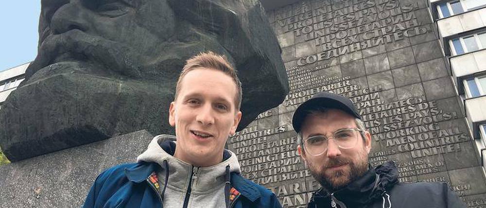Kraftmeier unter sich. Felix Kummer (l.) und Steffen Thiede (r.) spielen in der Band Kraftklub, dem Exportschlager aus Chemnitz.
