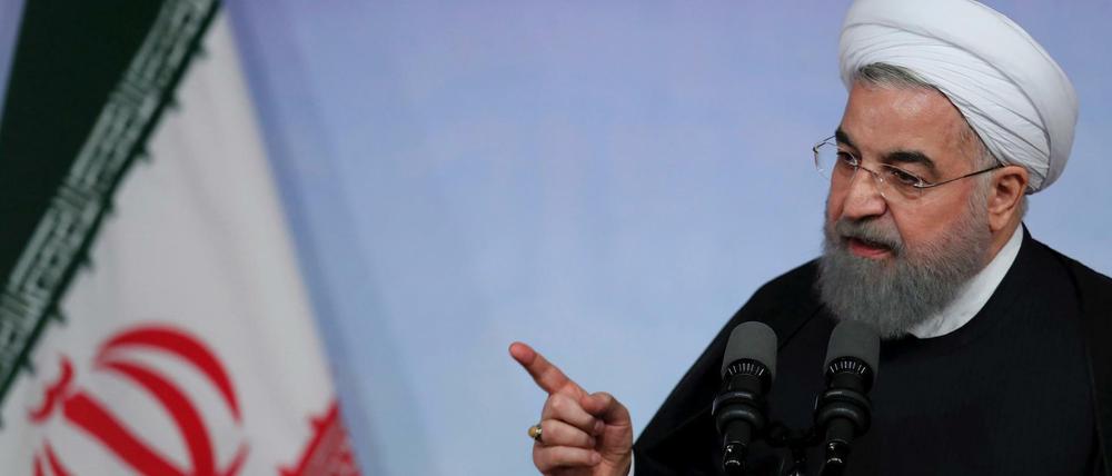 Irans Präsident Hassan Ruhani will am Atomabkommen festhalten.