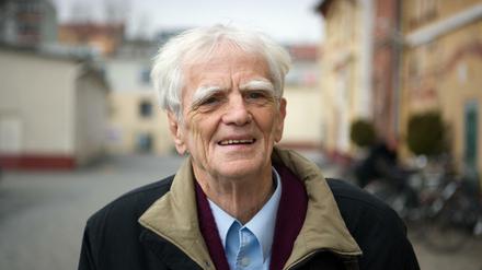 Hans-Christian Ströbele ist für seinen Einsatz in Integration, interkultureller Verständigung und Gerechtigkeit bekannt.