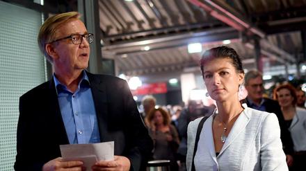 Die Linken-Fraktionsvorsitzenden Dietmar Bartsch und Sahra Wagenknecht auf der Klausurtagung in Potsdam.