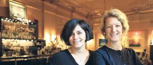Gastgeberinnen. Fotografin Verena Eidel (l.) und Autorin Lucia Jay von Seldeneck haben zusammen mehrere Bücher über Berlin und seine Bewohner veröffentlicht. 