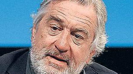Robert de Niro is waiting