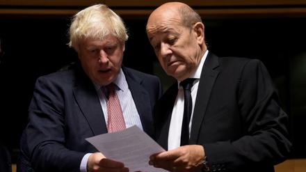 Der britische Außenminister Boris Johnson und sein französischer Kollege Jean Yves Le Drian.