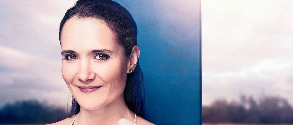 Schalk und Noblesse. Die belgische Sopranistin Sophie Karthäuser.