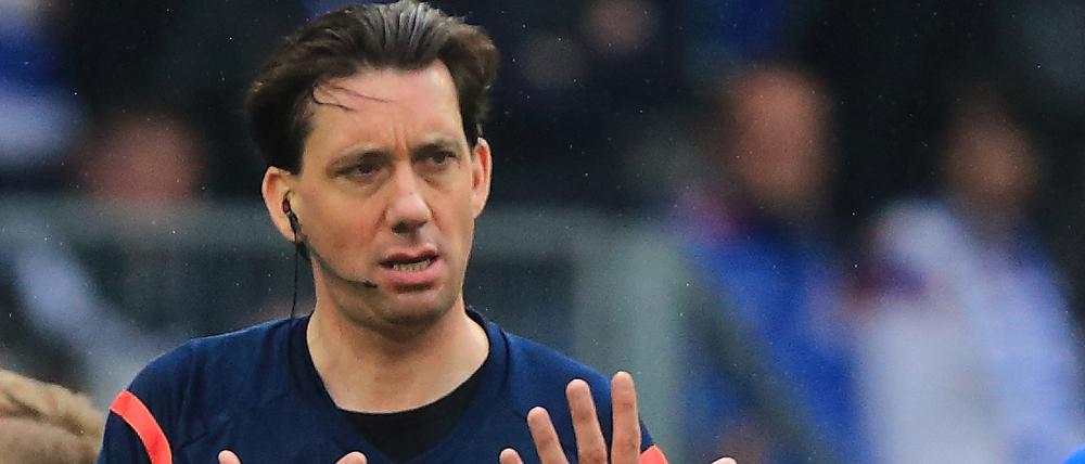 Schiedsrichter Manuel Gräfe hat mit seiner Kritik für Unruhe beim DFB gesorgt.
