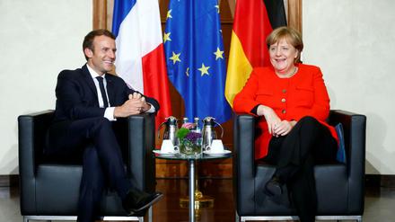 Der französische Staatspräsident Macron ist 39 Jahre alt. Kanzlerin Angela Merkel (CDU) 63. 