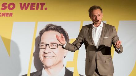 Der Parteivorsitzende der FDP, Christian Lindner, rät dem niedersächsischen Parteifreund Stefan Birkner zu einer Jamaika-Koalition.