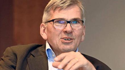 „Wir sehen mit Sorge auf Jamaika“, sagt Jörg Hofmann.