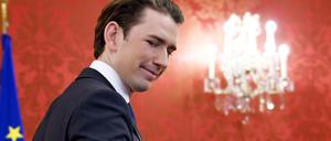 In der Hofburg: ÖVP-Chef Sebastian Kurz informierte am Montag den Bundespräsidenten über die Ergebnisse der Sondierungen.