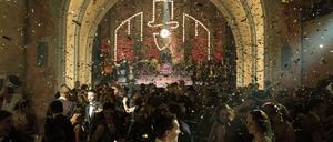 "Babylon Berlin", das ist die Fernsehserie der Stunde. Aber erst mal nur bei Sky, erst im Herbst 2018 in der ARD