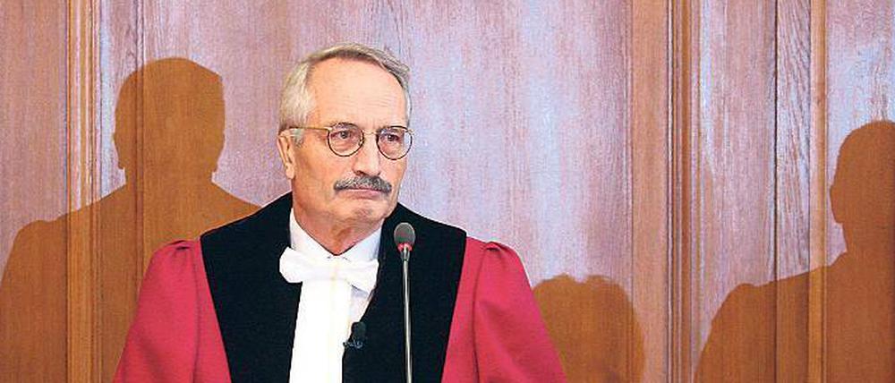 Schwierige Mission für den ehemaligen Bundesverwaltungsrichter Stefan Paetow. Er soll zur Klärung des Streits um die Zukunft des Flughafens Tegel beitragen.