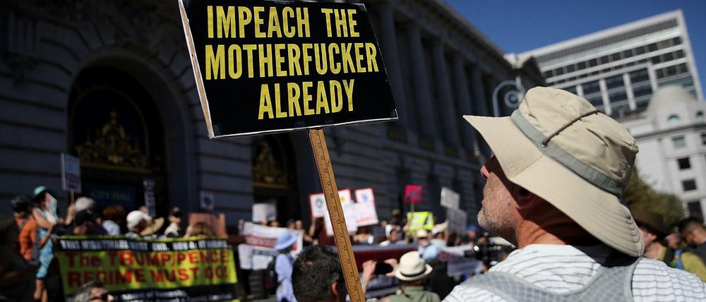 Solche Aktionen, wie hier in San Francisco, verfestigen meist die Wagenburgmentalität von Trump und den Seinen.