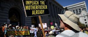 Solche Aktionen, wie hier in San Francisco, verfestigen meist die Wagenburgmentalität von Trump und den Seinen.