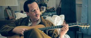 Ein Äffchen ist der treue Begleiter von Django Reinhardt (Reda Kateb) - und später der Grund für seinen Widerstand gegen die Nazis. 