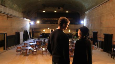 Nikolaus Schneider und Brina Stinehelfer wollen das ehemalige Stummfilmkino Delphi Anfang Dezember neu eröffnen.