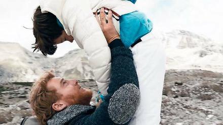 Sorge um den Nachwuchs. Jan Zabeils Vater-Sohn-Story „Drei Zinnen“ mit Alexander Fehling gewann den Förderpreis in Hof. 