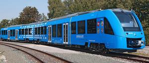 Blauer Grüner. Der Brennstoffzellen-Zug absolviert schon Testfahrten.