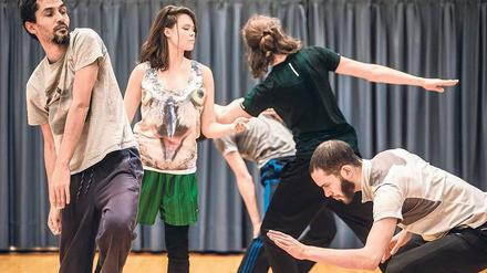 Die spanische Choreografin Salva Sanchis zeigt das Stück "Radical Light". 