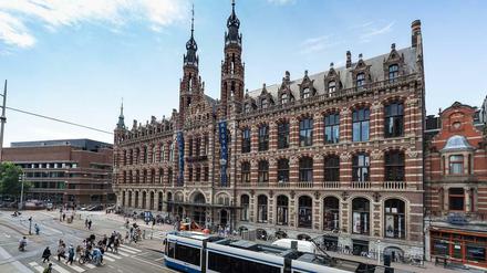Magna Plaza Amsterdam. In dem historischen Kaufhaus hat der Berliner Coworking-Anbieter Rent24 seinen ersten Standort im Ausland eröffnet. 