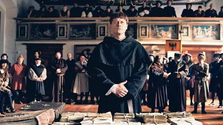 Vor dem Reichstag soll Luther (Roman Knižka) seine Thesen widerrufen - und bleibt standhaft. Ein wissenschaftlicher Berater hat auch dafür gesorgt, dass in dem Dokudrama die Fakten stimmen. 