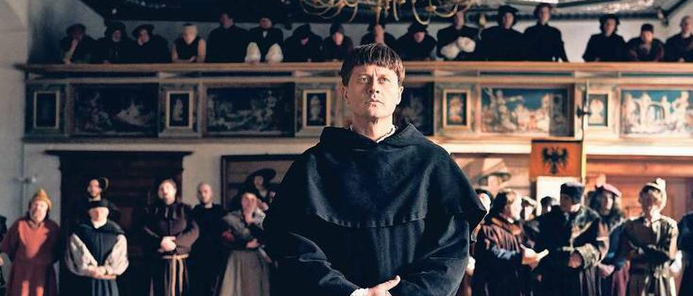 Vor dem Reichstag soll Luther (Roman Knižka) seine Thesen widerrufen - und bleibt standhaft. Ein wissenschaftlicher Berater hat auch dafür gesorgt, dass in dem Dokudrama die Fakten stimmen.