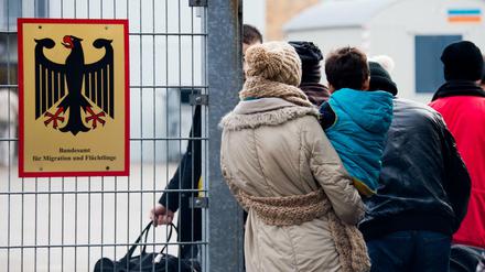 Flüchtlingspolitik ist eins der Streitthemen bei den Sondierungen zum schwarz-grün-gelben Regierungsbündnis. 