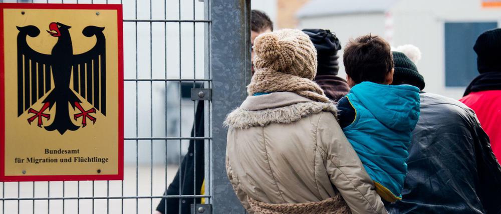 Flüchtlingspolitik ist eins der Streitthemen bei den Sondierungen zum schwarz-grün-gelben Regierungsbündnis. 