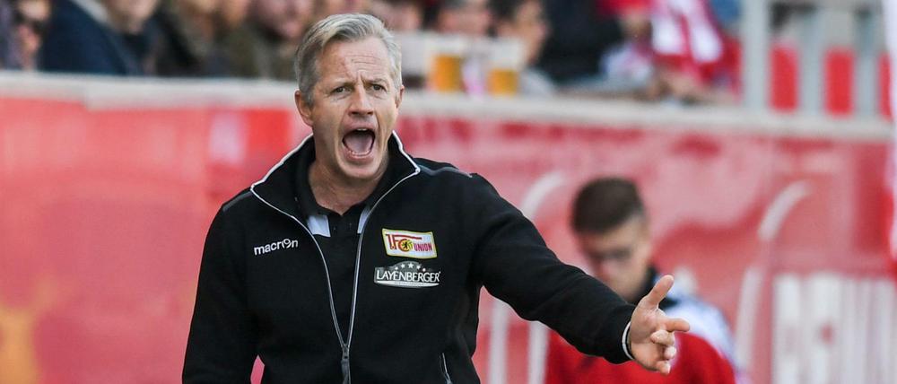 Jens Keller erwartet Pauli kompakt und schnell im Umschaltspiel.