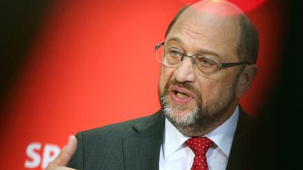 SPD-Chef Martin Schulz stellt den Leitantrag für den Parteitag Anfang Dezember vor.