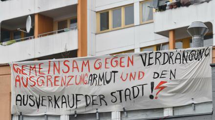 In Friedrichshain-Kreuzberg wird nicht nur über das Vorkaufsrecht debattiert, sondern auch über die Dealerproblematik am Kottbusser Tor.