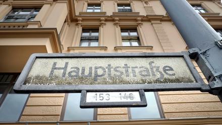 Schöneberger Fragen. Wird ein Teil der Hauptstraße nach David Bowie benannt?
