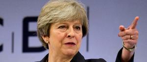 Premierministerin Theresa May spricht an der Jahreskonferenz der Conferederation of British Industry in London.