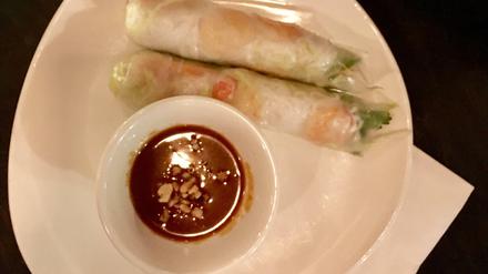 Sommerrollen mit Hoisin-Erdnusssoße