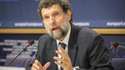 Einer von zahllosen Verhafteten: Osman Kavala, Vorsitzender des Kulturinstituts Anadolu Kültür, wurde am 19.10.2017 am Istanbuler Flughafen festgenommen worden. 