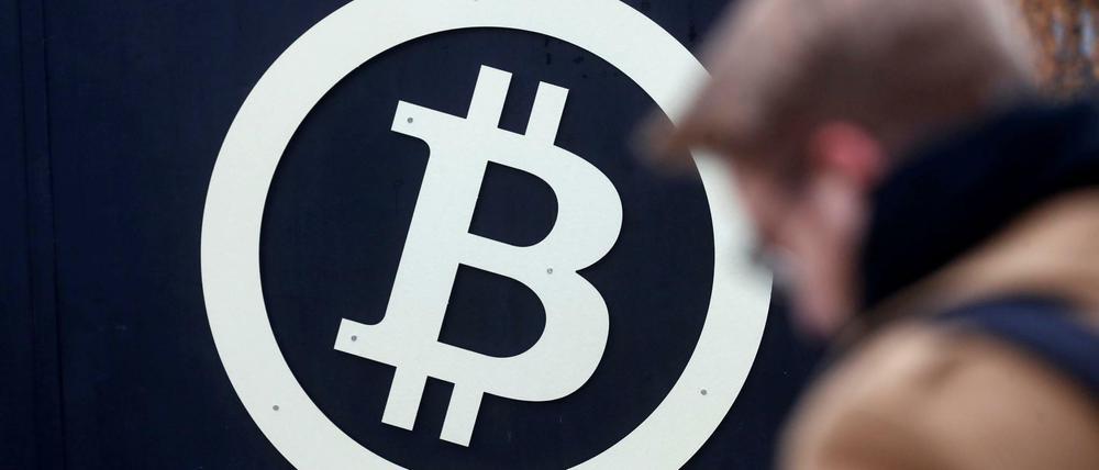  Das Zeichen für dir Kryptowährung Bitcoin.