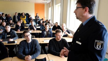 Polizisten von morgen: Bei einem Pressetermin informierte die Behörde kürzlich zum Thema Ausbildung bei der Polizei.