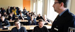 Polizisten von morgen: Bei einem Pressetermin informierte die Behörde kürzlich zum Thema Ausbildung bei der Polizei.