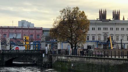 Blick auf den Schinkelplatz und ehemaliger Standort des DDR-Außenministeriums im November 2017.
