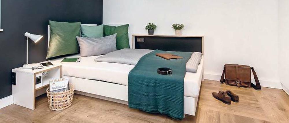 Ein Daybed für zwei. 1,4 Meter Breite reichen für ein Pärchen. Besuch ist für die Betreiber dieses Apartment-Hotels kein Problem. 