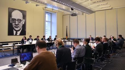 Die AfD will nicht auf ihren Sitz im Untersuchungsausschuss zum Terroranschlag auf dem Berliner Weihnachtsmarkt verzichten.