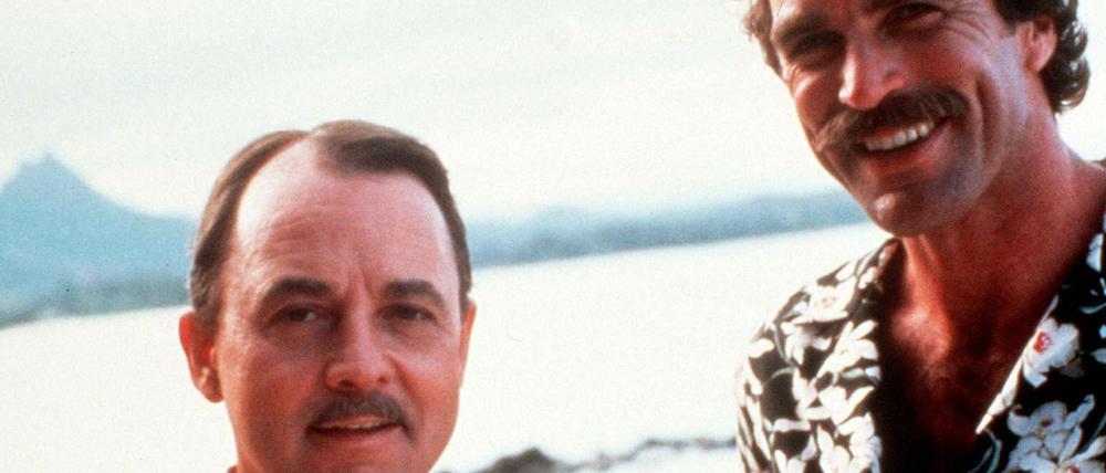 Stets britisch korrekt: John Hillerman (links) als Jonathan Quayle Higgins III und Tom Selleck als Privatdetektiv Magnum. 