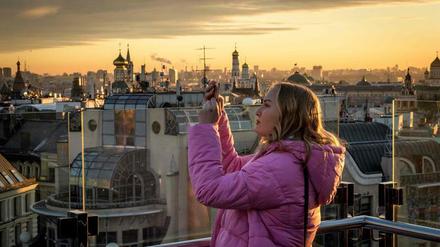 Goldene Aussichten? Für die Moskau-Touristin schon - für die europäisch-russischen Beziehungen weniger.