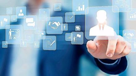 Ob die Personalsuche per Computerdaten objektiver ist, darüber gibt es unterschiedliche Meinungen. Wichtig bleiben diverse Teams im Job.