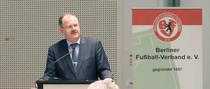 Bernd Schultz ist seit 2004 Präsident des Berliner Fußball-Verbandes und strebt eine fünfte Amtszeit an. 