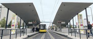 Seit Dezember 2014 Endstation - die Tram am Hauptbahnhof. 2020 soll sie weiterfahren.